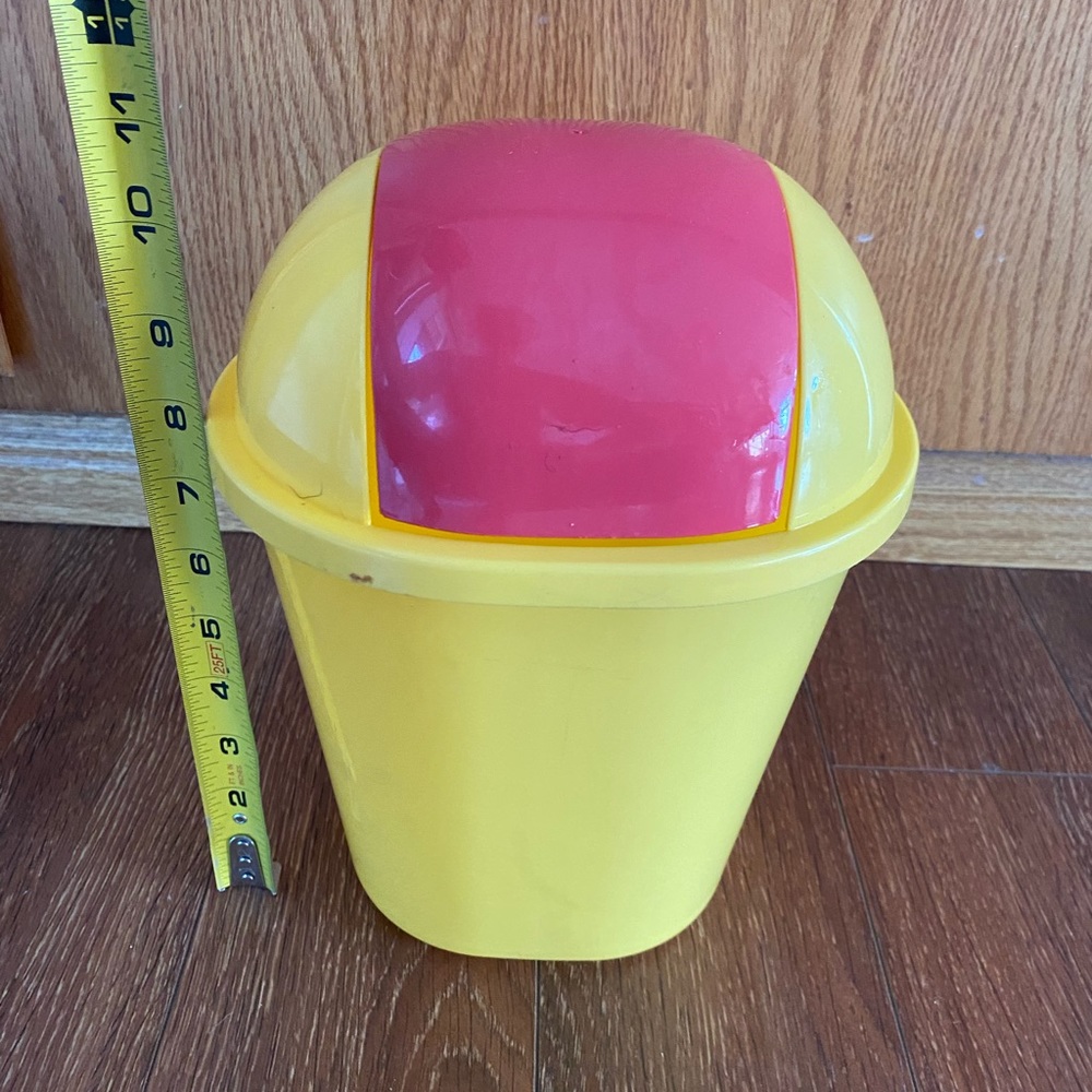 Mini Garbage Can - Picture 4 of 4